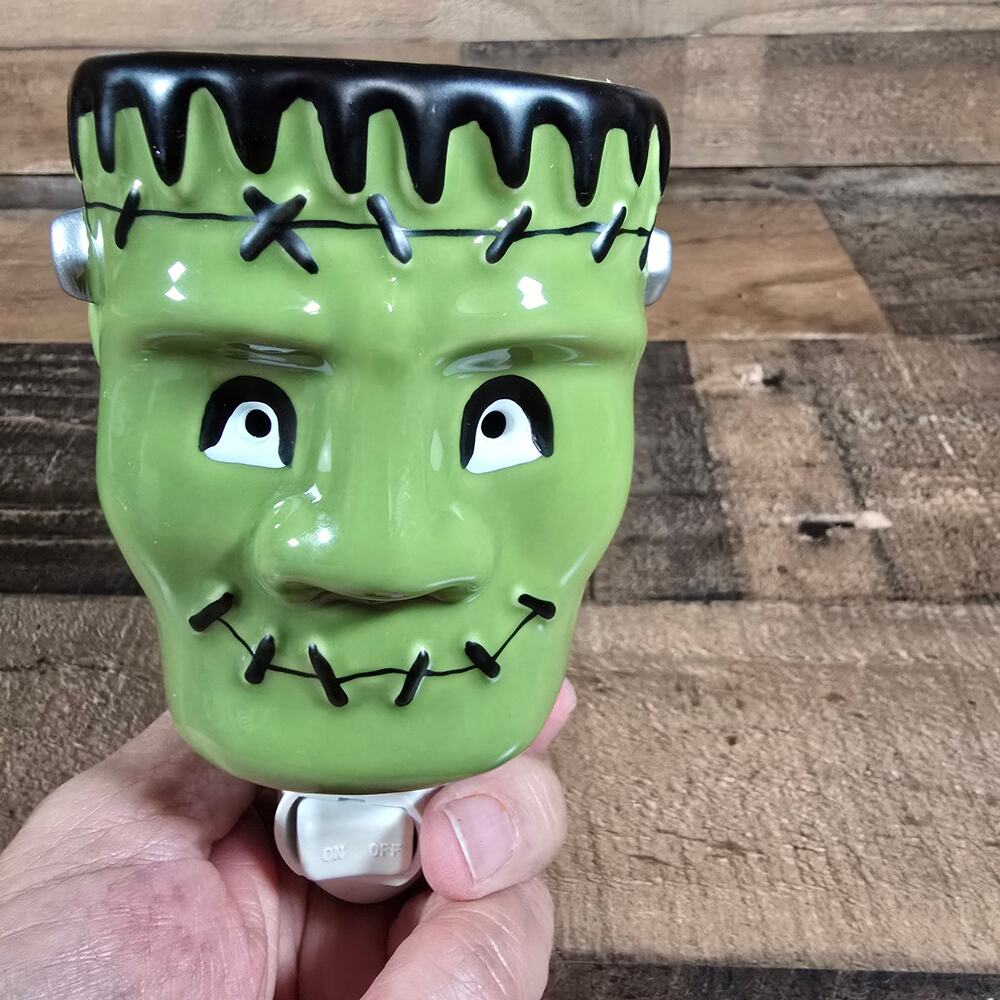 Retired Scentsy Halloween Frankenstein He's Alive Warmer